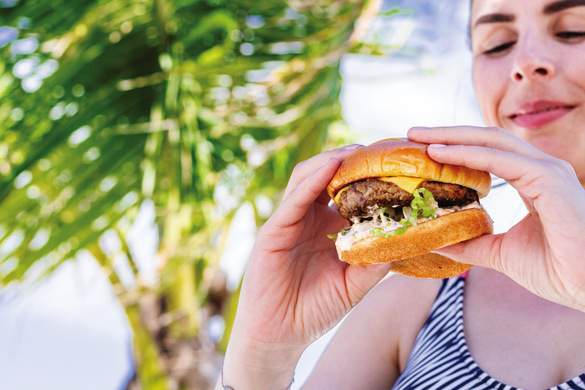 Royal Caribbean International, Navigator of the Seas, CocoCay, SnackShack 1, Alvarsson.jpg